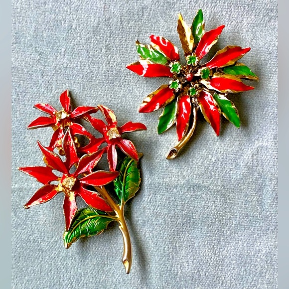 2 Vintage Poinsettia Holiday Brooch / Pins - Picture 1 of 9
